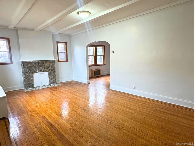 Foto del edificio - 62-63-63 Ellwell Crescent