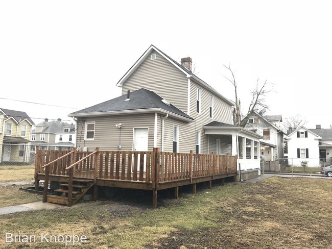 Building Photo - 38 S Princeton Ave