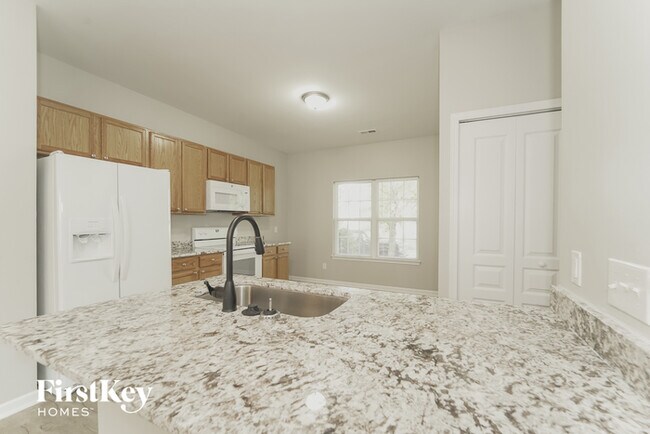 Foto del edificio - 19116 Long Pond Ln