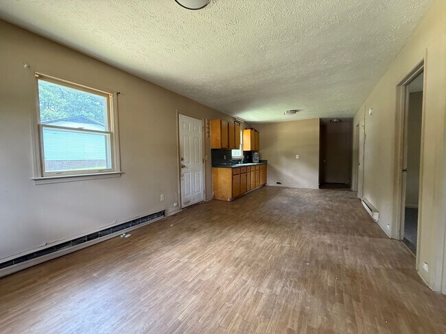 Foto del edificio - 3 Bedroom/1 Bath home for rent
