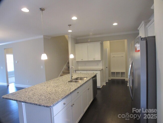 Building Photo - 1413 Bramblewood Dr