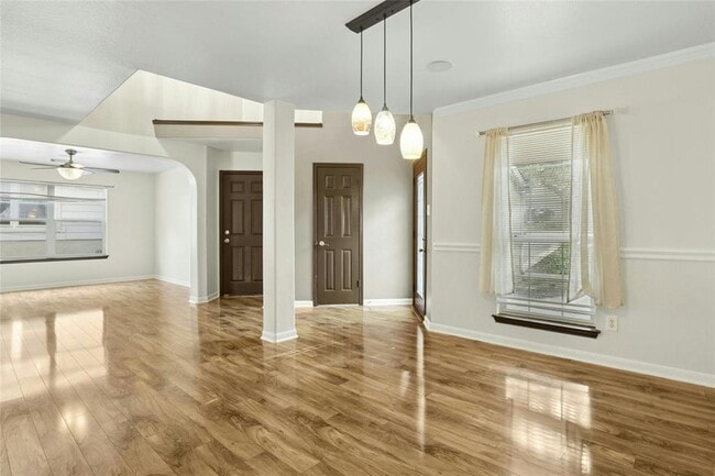 Foto del edificio - 1705 Gaylord Dr