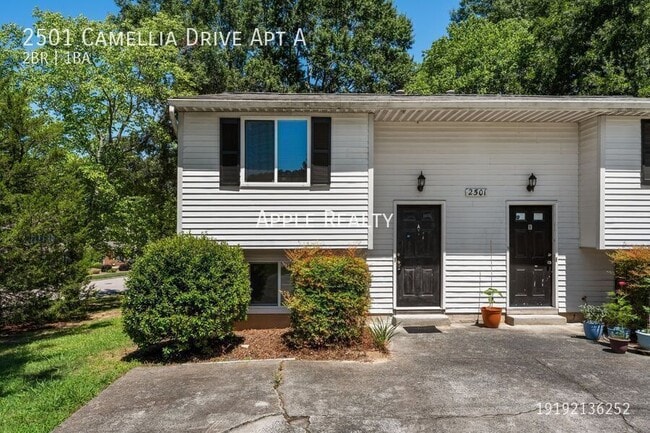 Building Photo - 2501 Camellia Dr