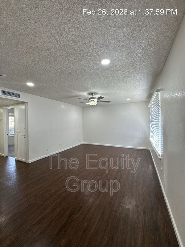 Foto del edificio - 3545 W Campus Ave.