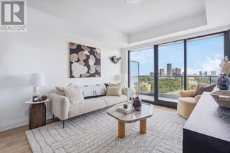 Building Photo - 36 Brentcliffe Rd