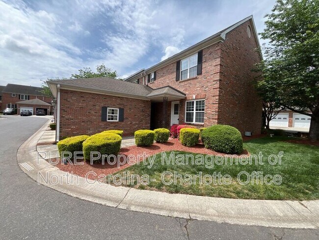 Foto del edificio - 2425 Madeline Meadow Dr