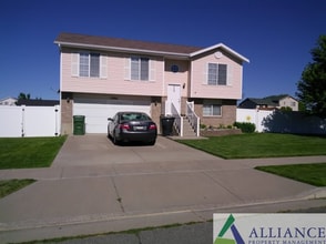 Building Photo - 2386 S 2830 W