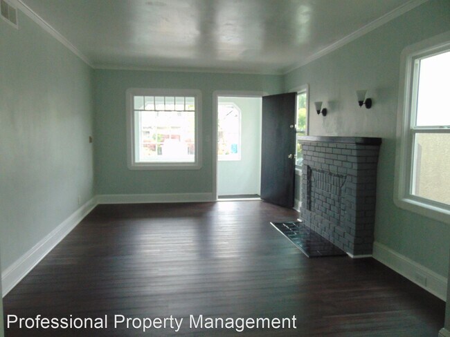 Foto del edificio - 2 br, 1 bath House - 2550 Clinton Avenue