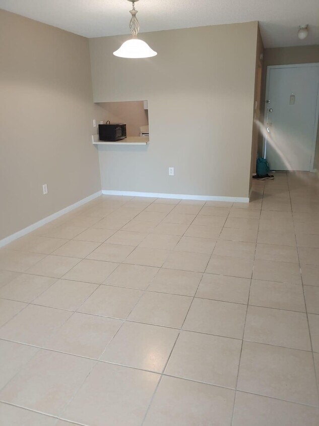 Foto principal - 6094 Forest Hill Blvd