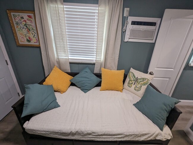 Photo - 4823 W Minnehaha St (Tampa, FL) Townhome