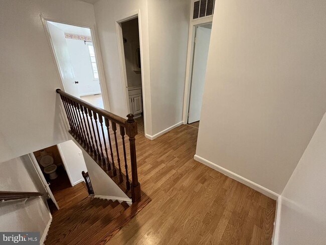 Building Photo - 15928 Indian Hills Terrace