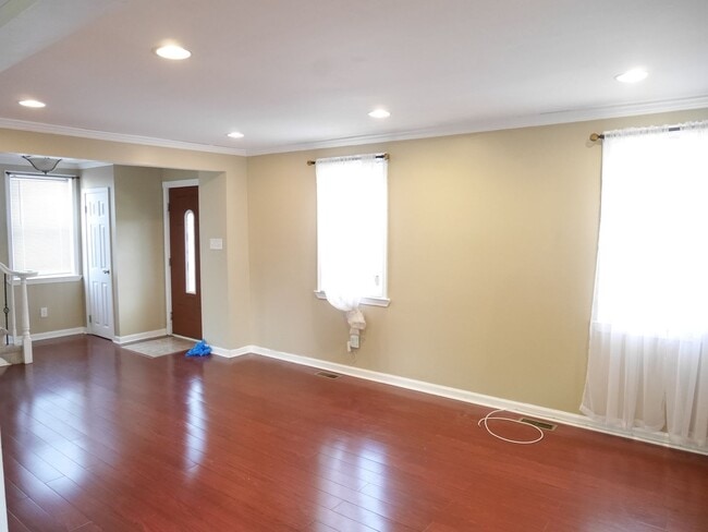 Building Photo - Your Next Home Awaits! 3 Bedroom Single Fa...