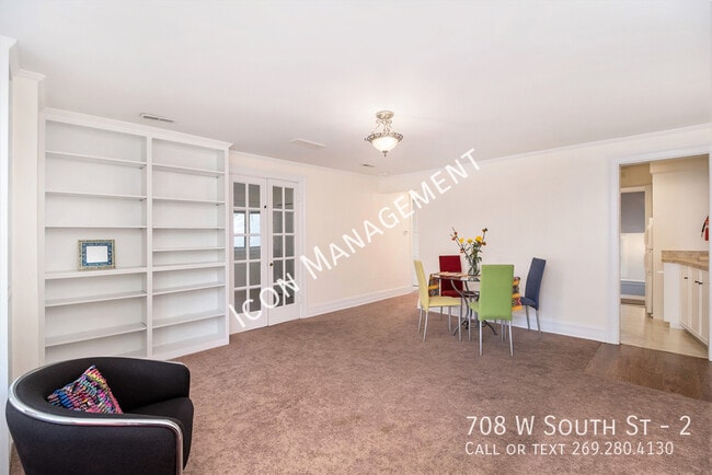 Foto del edificio - 708 W South St