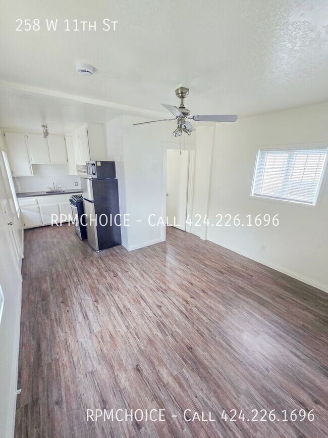 Foto del edificio - 258 W 11th St