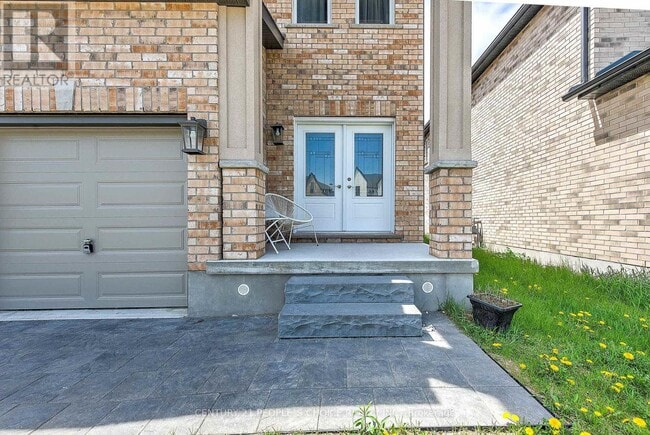 Building Photo - 3048 Doyle Dr.