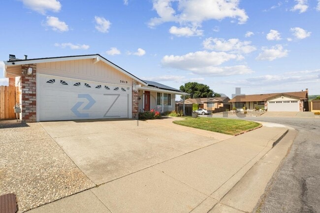 Building Photo - 3019 Paine Ct