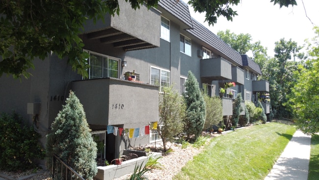 Photo - 1410 York St Apartment