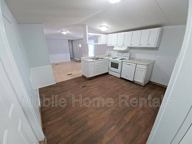 Building Photo - 108 Jenny's Way
