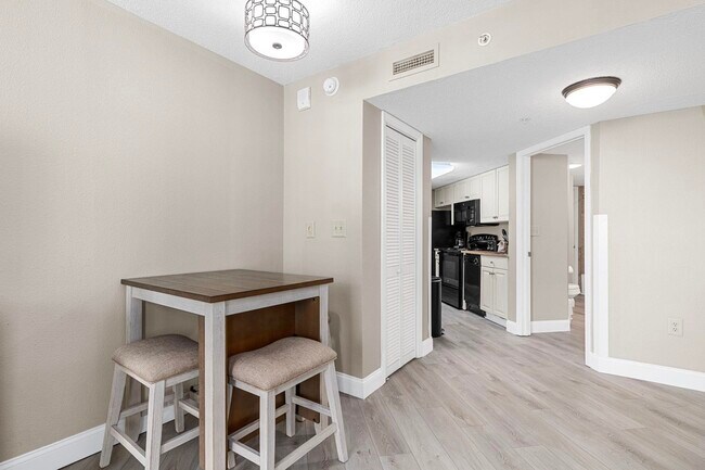 Foto del edificio - 5200 N Ocean Blvd