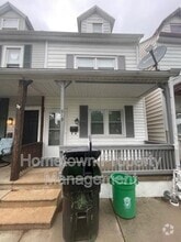Building Photo - 919 Hay St