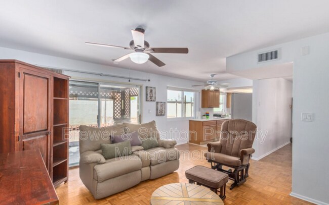 Foto del edificio - 12034 N 29th St