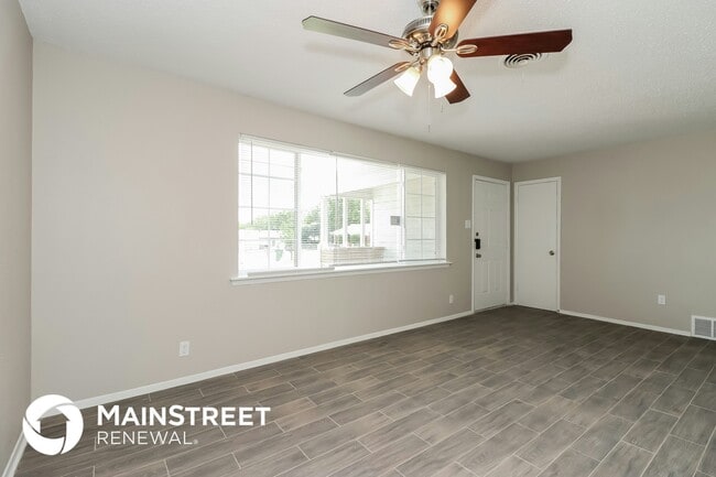 Foto del edificio - 408 E Inwood Dr