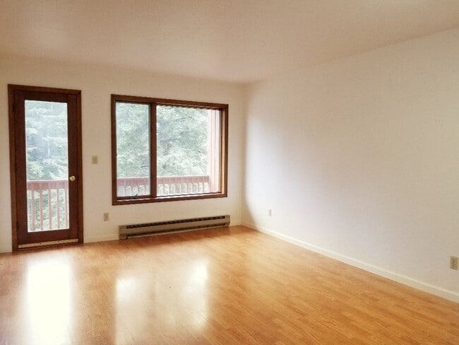 Building Photo - Top Floor Condo with No Stairs