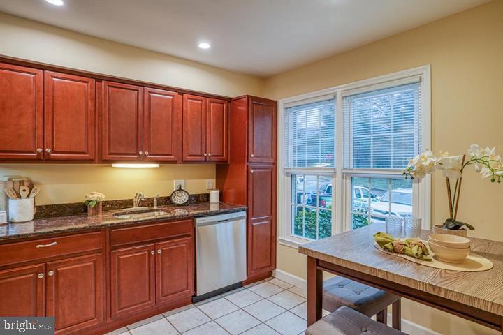 Foto principal - 807 Stockbridge Dr