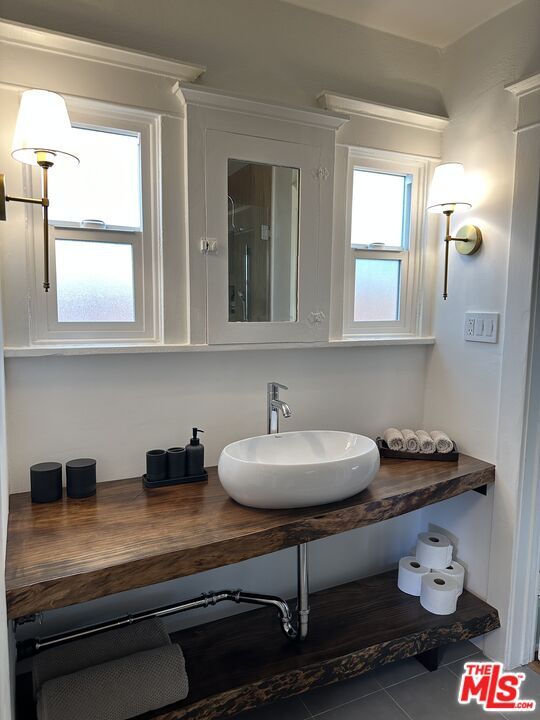 Foto del edificio - 531 Burchett St