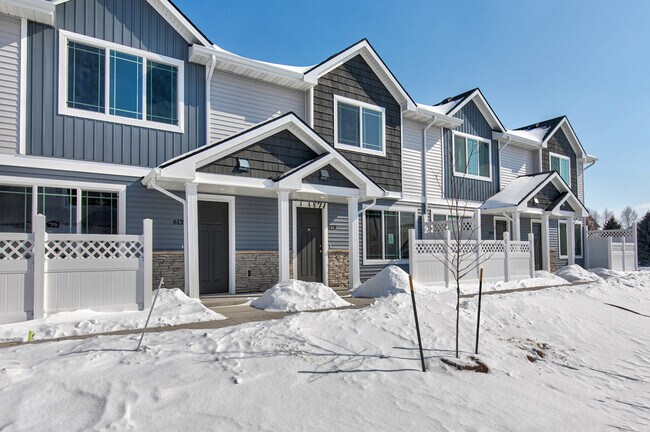 Foto del edificio - 6128 Bradford Ln