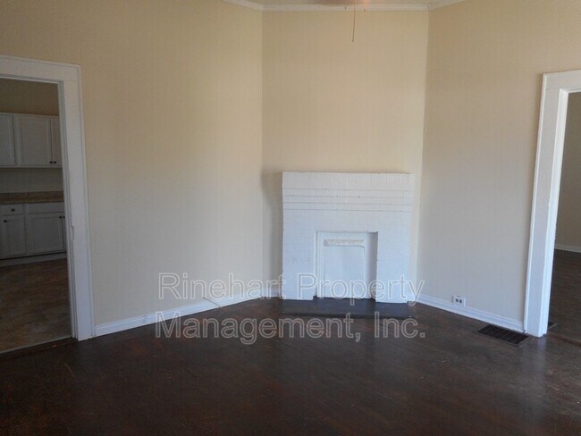 Building Photo - 343 Frayser St