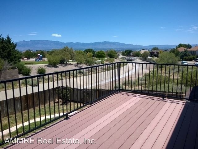Building Photo - 3 br, 2.5 bath House - 8301 Millstream Pl NW