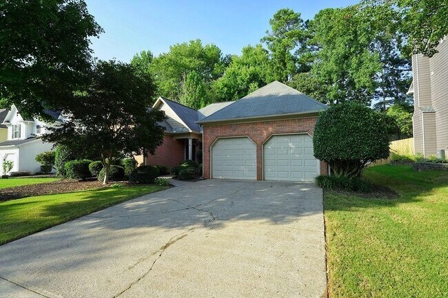 Building Photo - 4231 Glenlake Pkwy NW