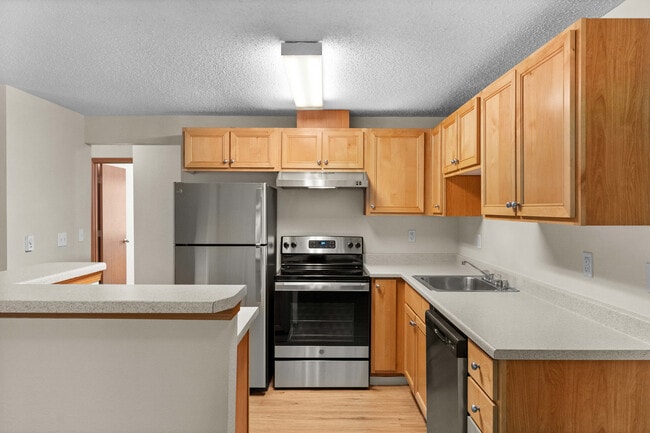 Cedar Court Apartments 3005 S 47th St Tacoma WA 98409 Apartments com Cedar Court Apartments 3005 S 47th St Tacoma WA 98409 Apartments com