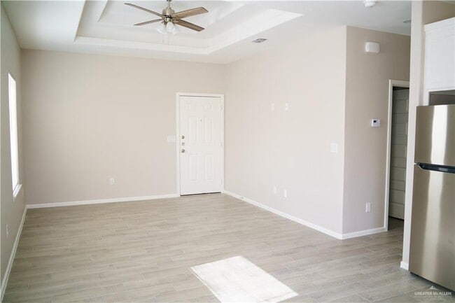 Building Photo - 1608 Canelo Dr