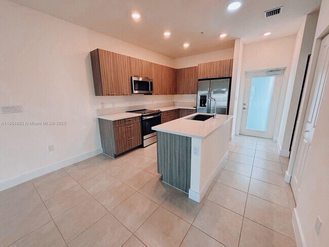 Foto del edificio - 8265 NW 41st St