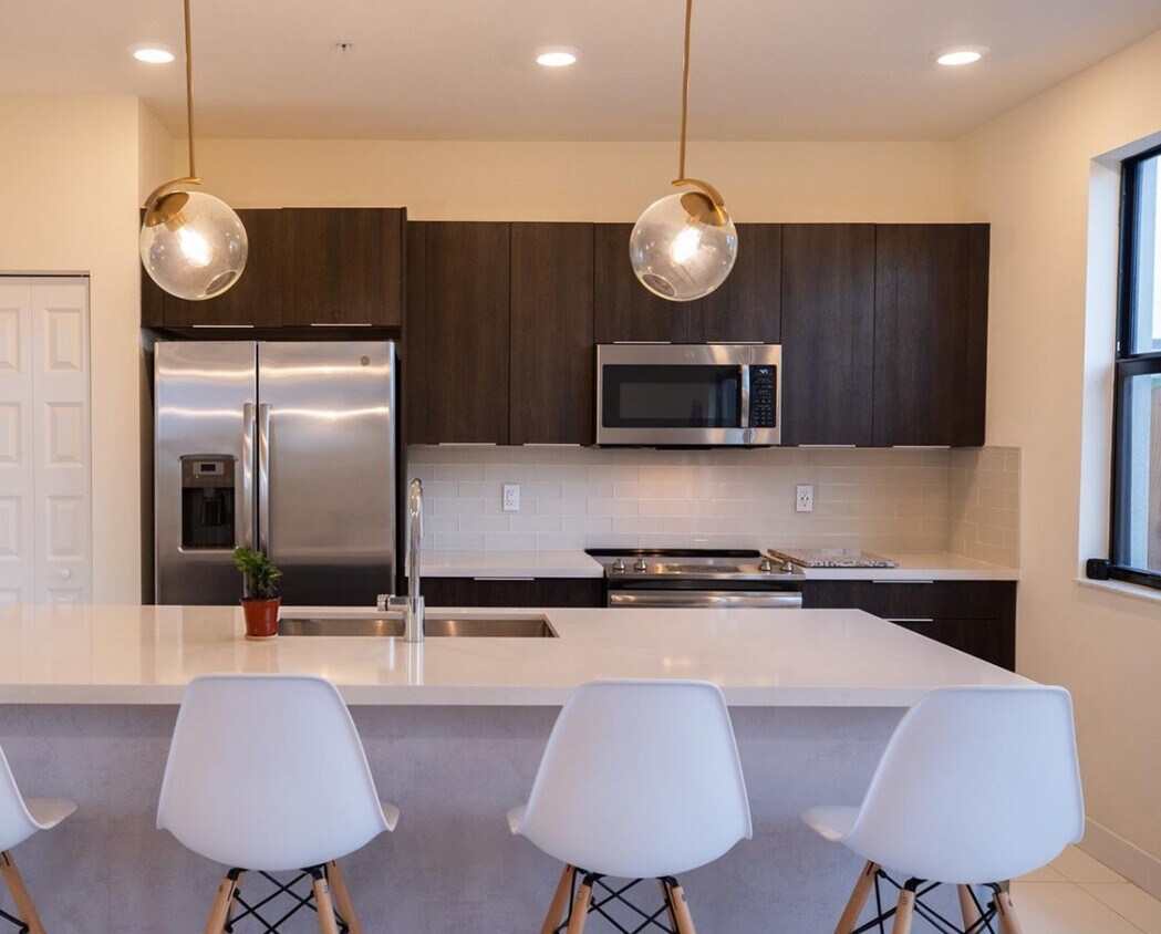 Foto principal - 10419 NW 82nd St