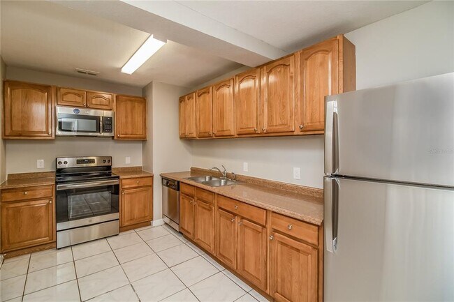 Foto del edificio - 6813 N 14th St