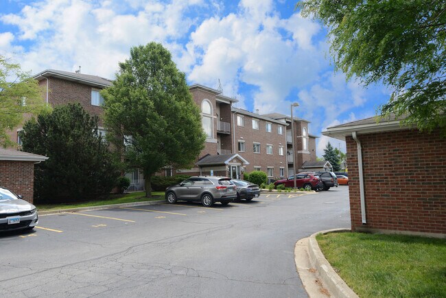 Foto del edificio - 881 N Swift Rd
