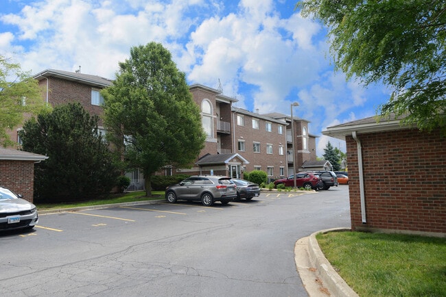 Building Photo - 881 N Swift Rd