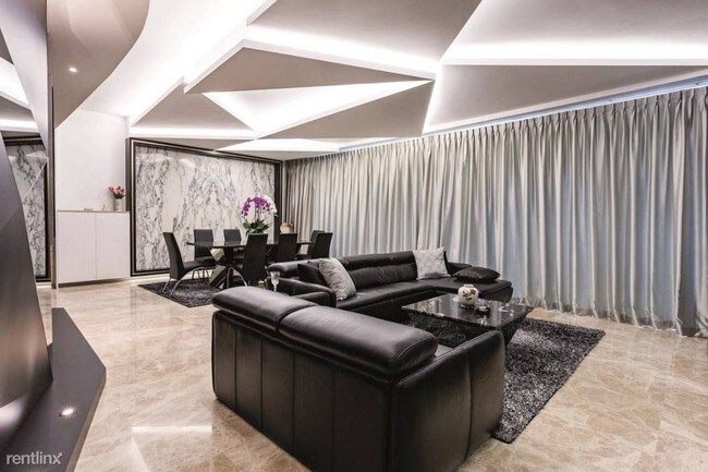 Foto del edificio - 2200 Gellert Blvd