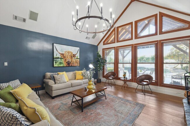 Foto del edificio - 204 Covey Ln