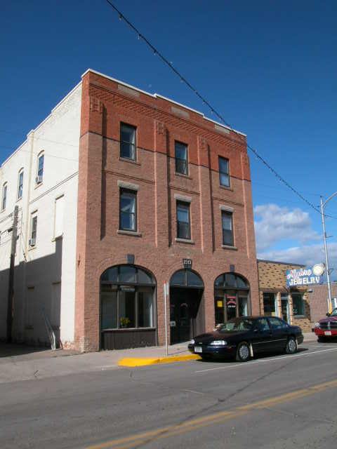 Primary Photo - Bunkhouse Apartments