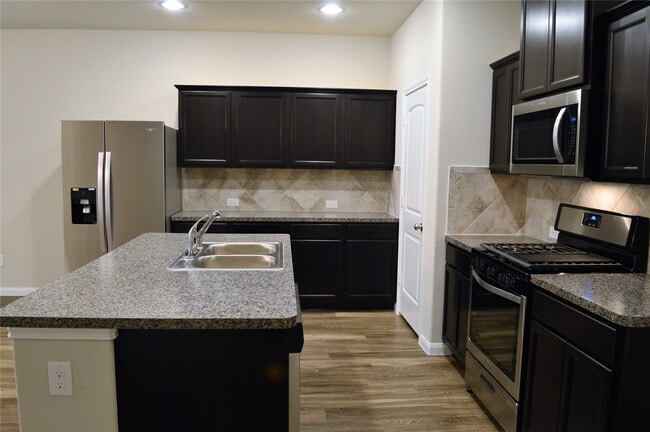 Foto del edificio - 3722 Bright Moon Ct