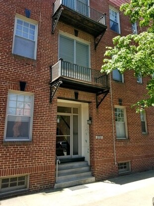 Building Photo - 2711 Hanover Ave