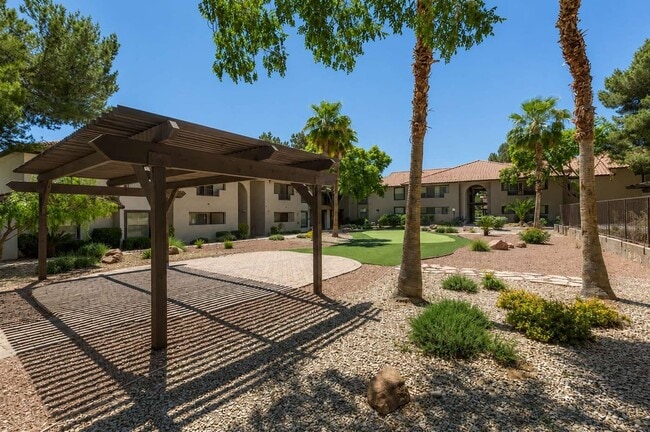 Building Photo - Beautiful 2-Bed, 2-Bath 2nd-Floor Condo Near The Lakes!