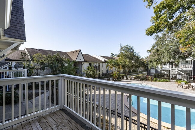 Building Photo - Foxcroft Apartments