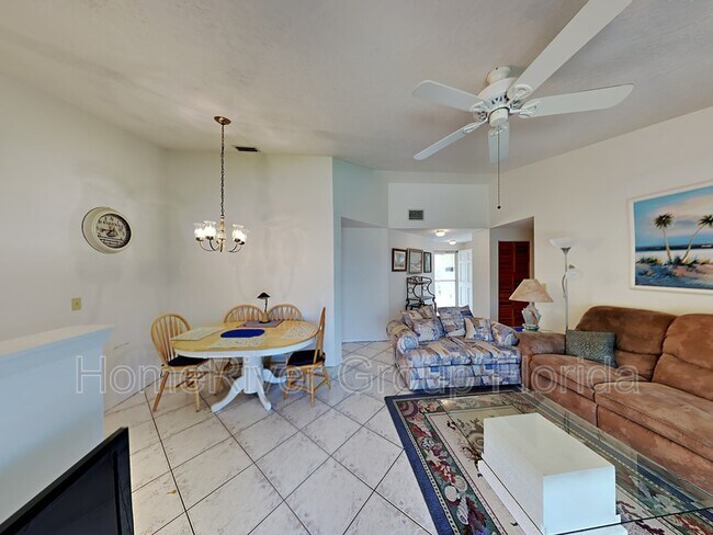 Foto del edificio - 1136 Ashley Ave