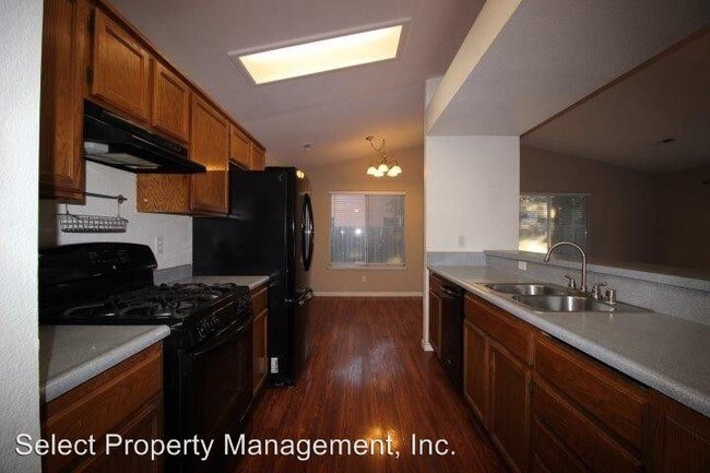 Foto del edificio - 3 br, 2 bath House - 1521 Germaine Drive