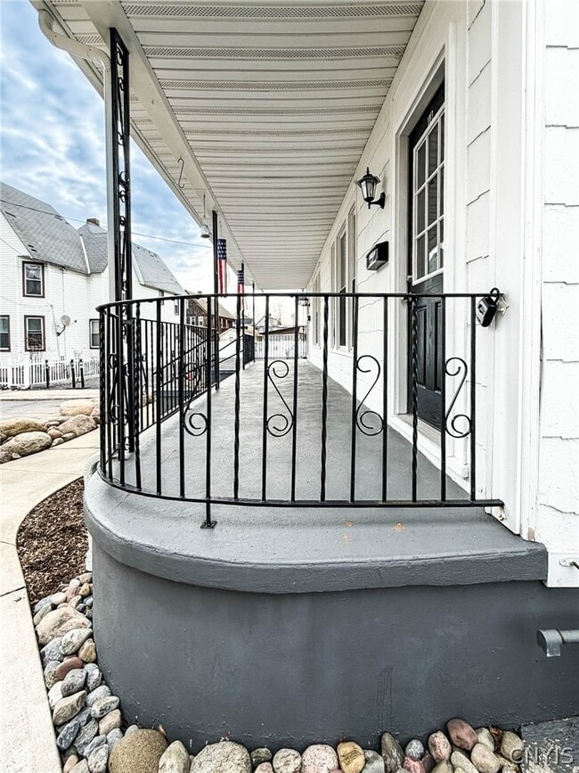 Building Photo - 1017 White Pl